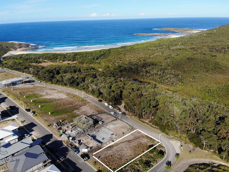 85 Surfside Drive, Catherine Hill Bay, NSW 2281