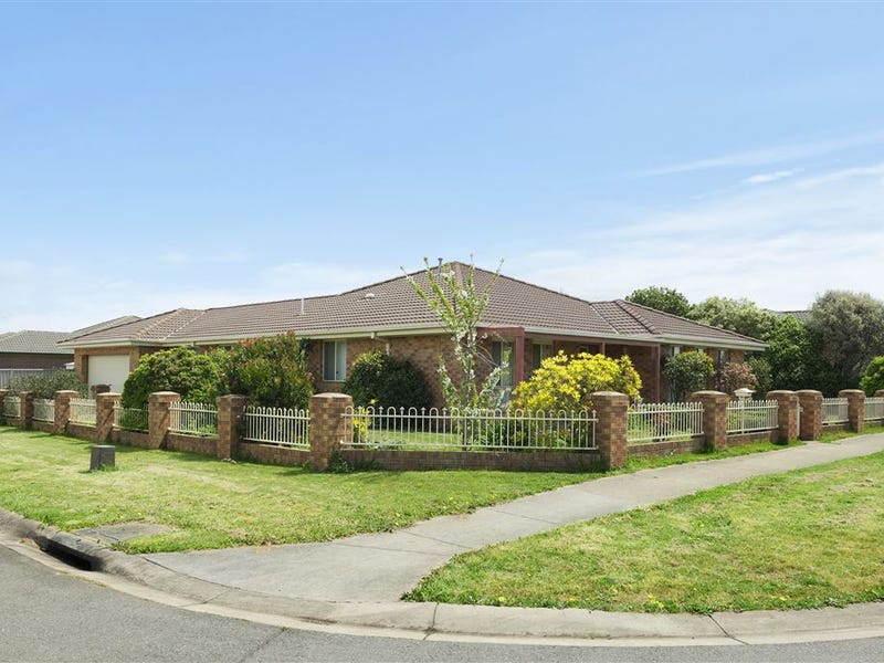 1 Belltower Avenue, Alfredton, Vic 3350 Property Details