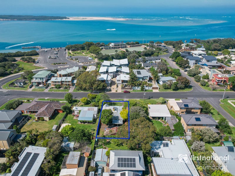 25 Hopetoun St, Inverloch, Vic 3996 House for Sale