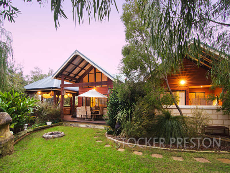 30 Dunsborough Lakes Drive, Dunsborough, WA 6281 Property Details