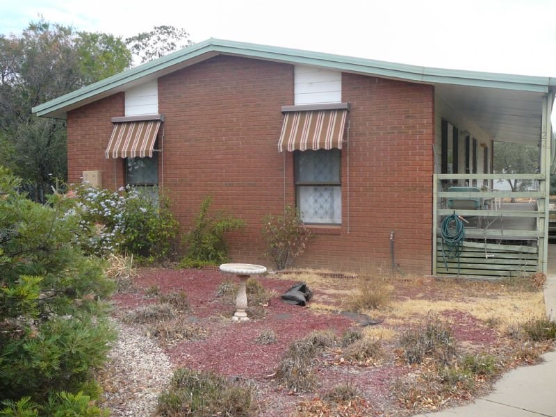 122 Reid Street, Rutherglen, Vic 3685 Property Details