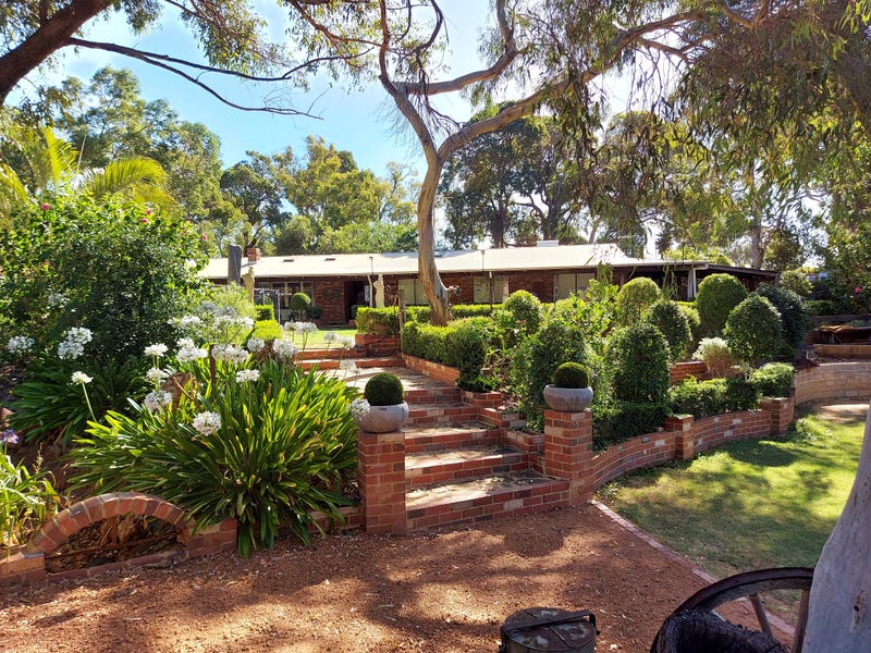 12 Stevenson Pl, Byford, WA 6122 Property Details