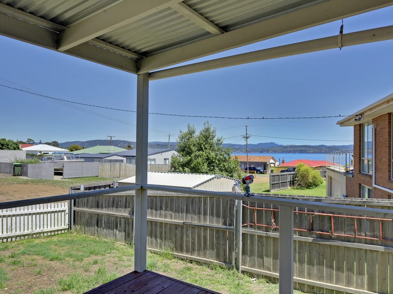 4 Marsh Street, Opossum Bay, TAS 7023