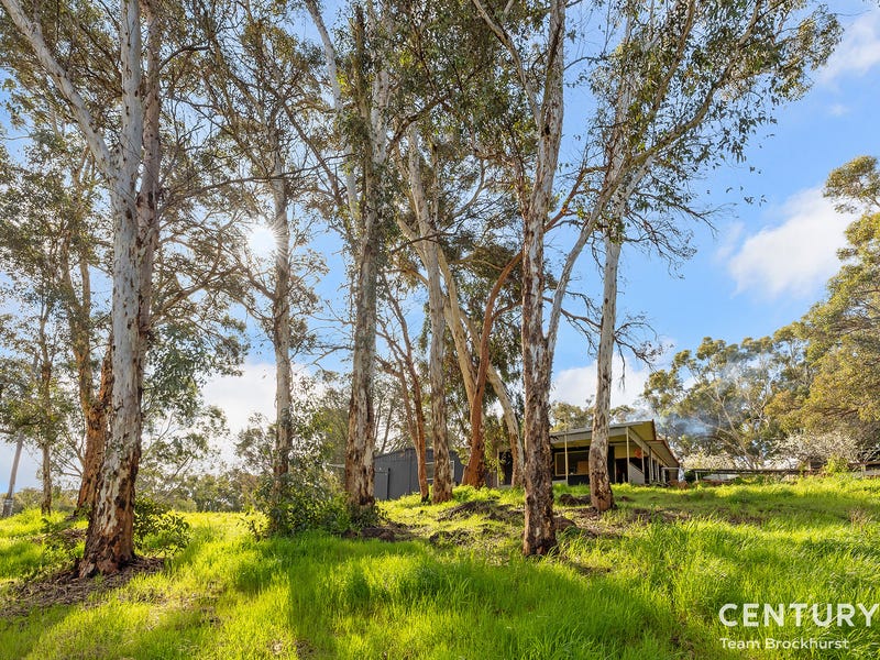 520 Rahnie Road, Wooroloo, WA 6558 Property Details