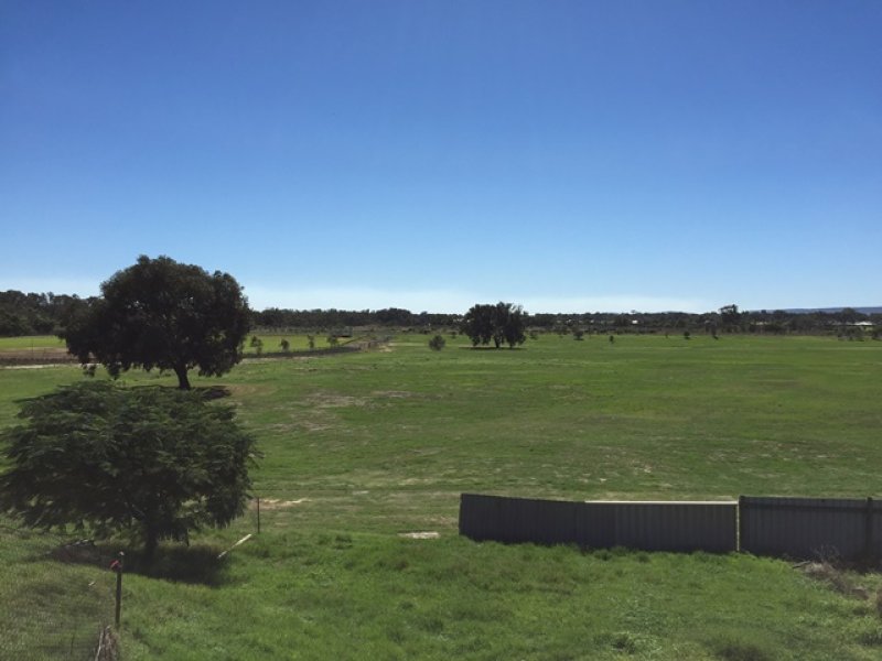 18 Bayley Street, Woodbridge, WA 6056 Property Details