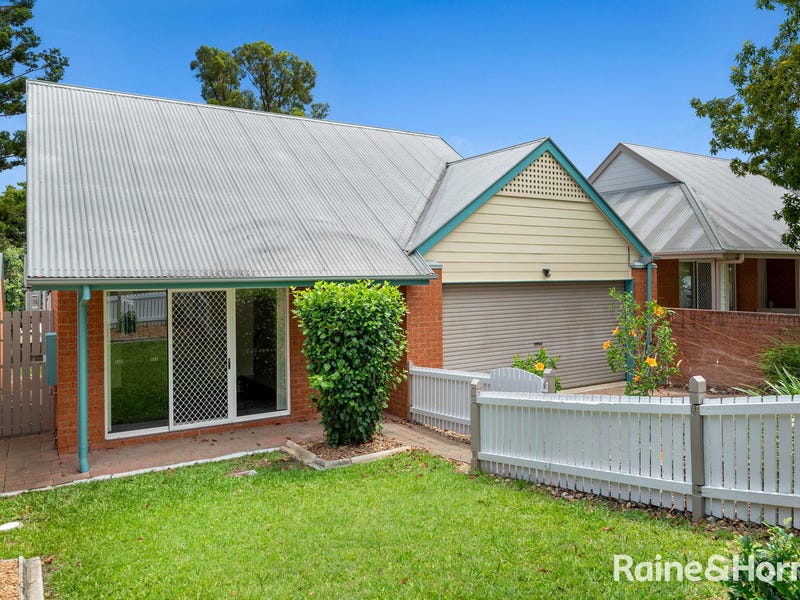 27 Bliss Street, Gaythorne, Qld 4051 Property Details