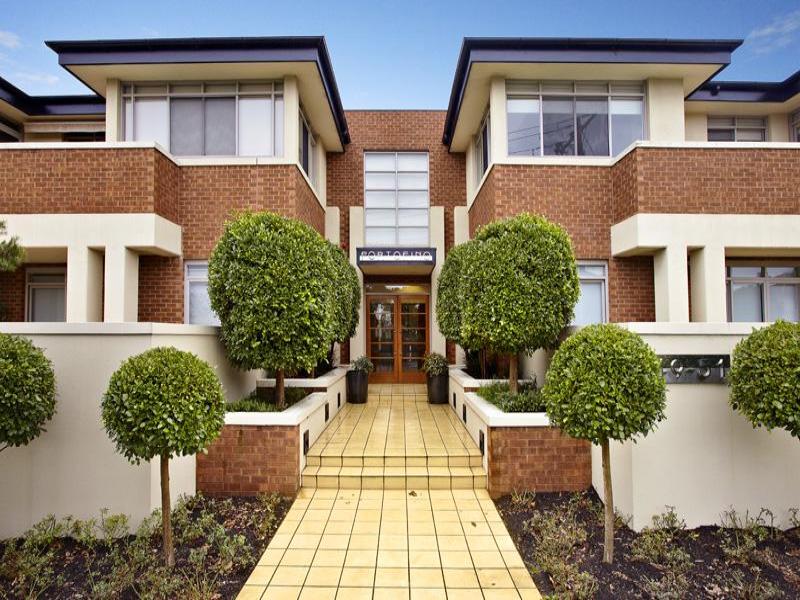 17/4951 Bay Road, Sandringham, Vic 3191 Property Details