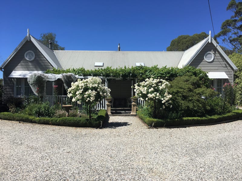 7 Elizabeth Street, Burradoo, NSW 2576