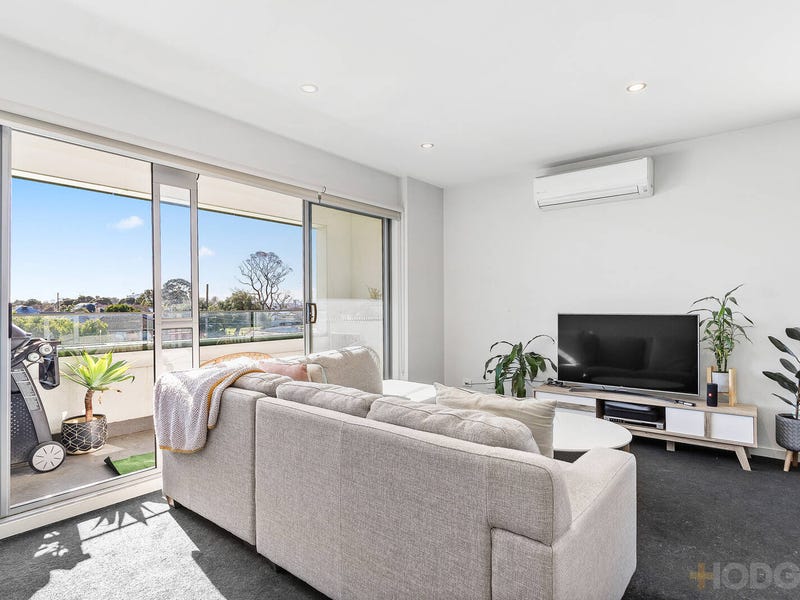 203/141 Stephen Street, Yarraville, Vic 3013 Property Details