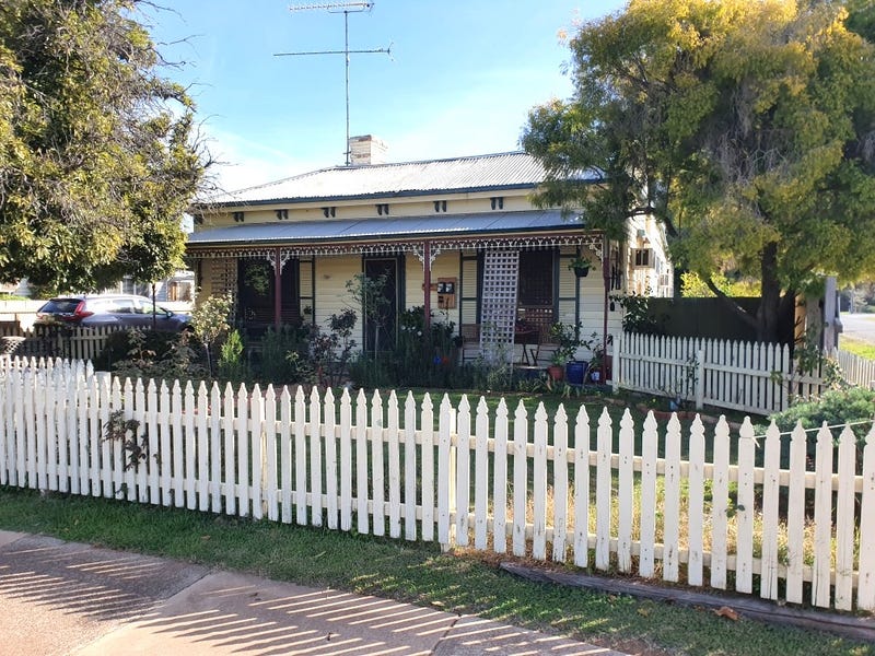 30 Mildura Way, Charlton, Vic 3525 House for Sale