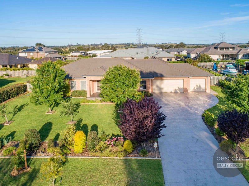 5 Twin Creeks Drive, Luddenham, NSW 2745