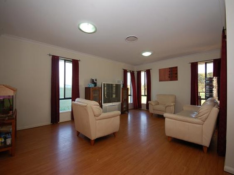 3036 Edward Street, Marburg, Qld 4346