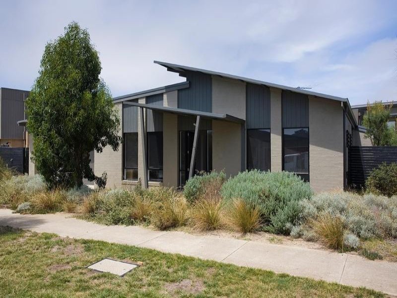 15 Loch Lomond Crescent, Torquay, Vic 3228 Property Details