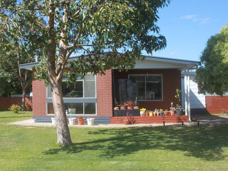 10 Robe Road, Penola, SA 5277 Property Details