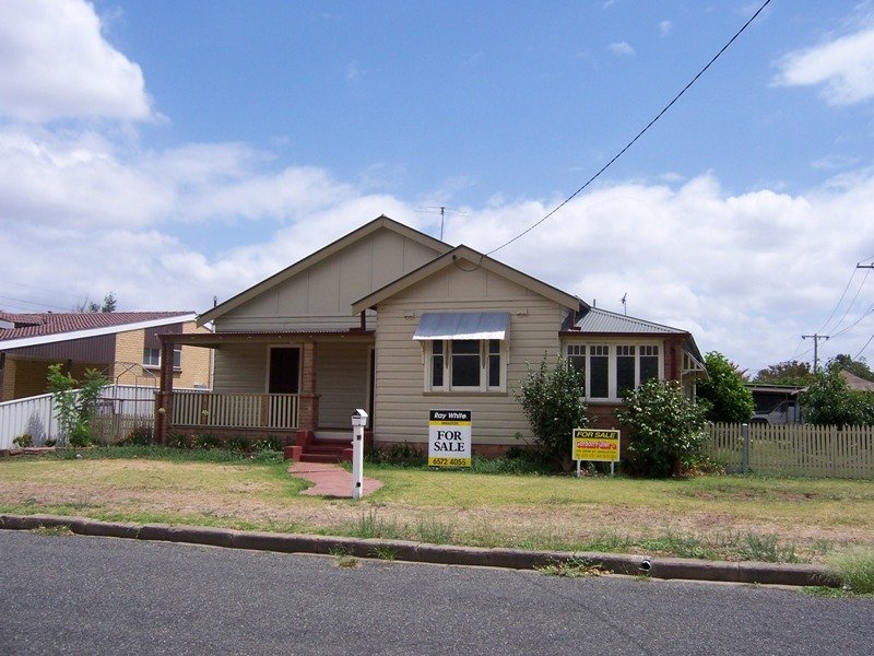 8 Kent Street, Singleton, NSW 2330