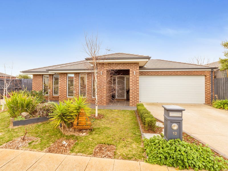 12 Two Bays Drive, St Leonards, VIC 3223