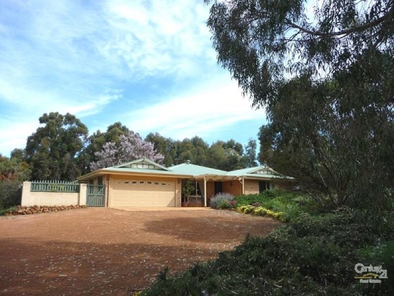 40 Devon Way, Lower Chittering, WA 6084