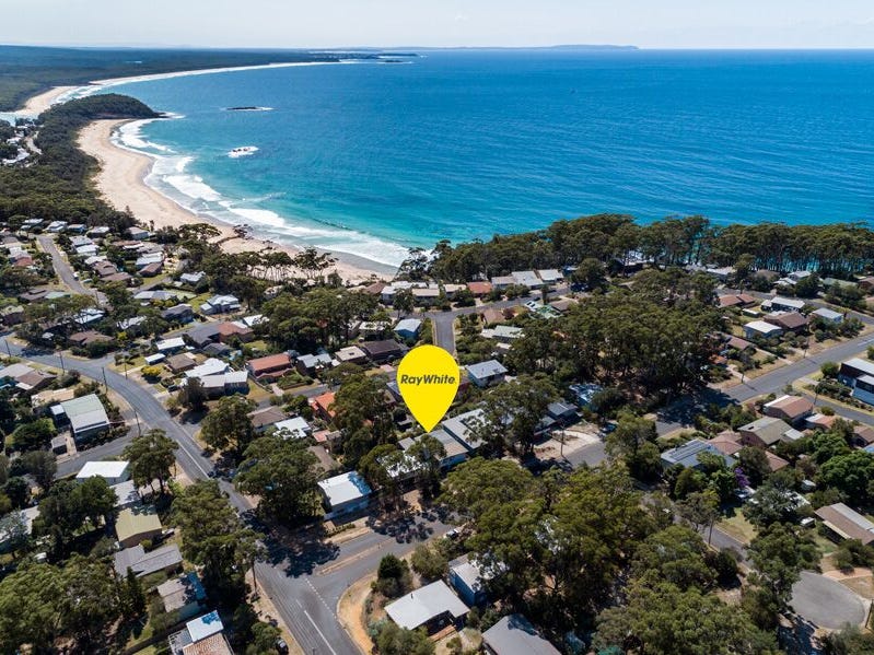 6 Bannister Head Road, Mollymook Beach, NSW 2539 House for Sale