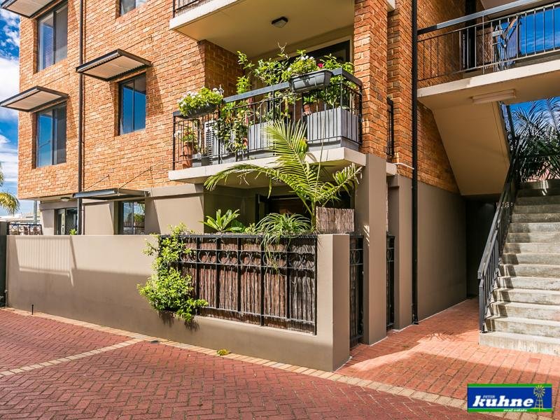 8/120122 Lake Street, Perth, WA 6000