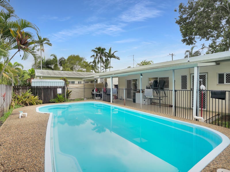 1/11 Nesbit Street, Whitfield, QLD 4870