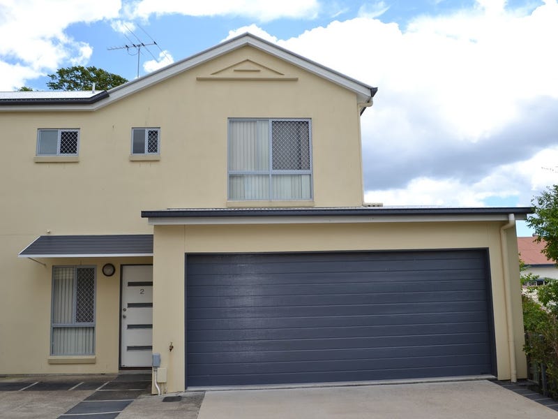 2/11 Denman Street, Greenslopes, Qld 4120