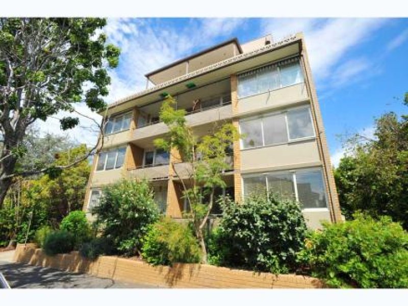 8/2224 Eildon Road, St Kilda, VIC 3182