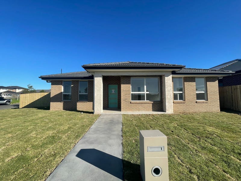 33 Clydesdale Farm Road, Marsden Park, NSW 2765