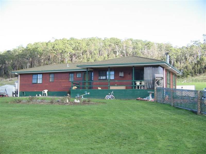 9001 Bass Highway, Latrobe, TAS 7307
