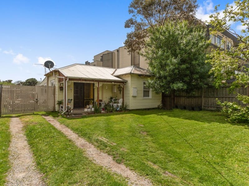 12 Ebdale Street, Frankston, VIC 3199