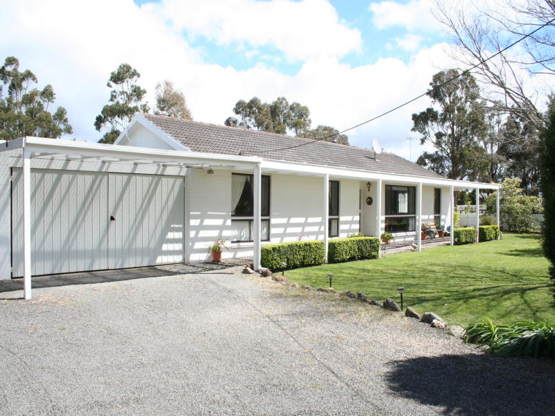 118 Peters Road, Gisborne, Vic 3437 Property Details