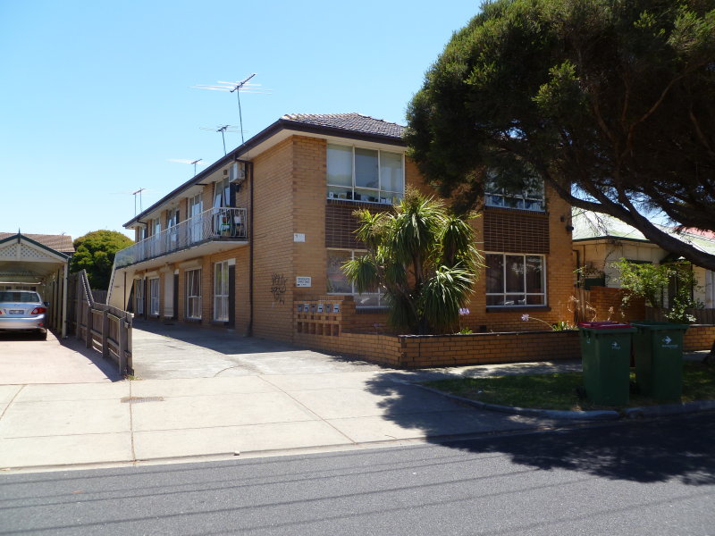 3/10 Hartley Avenue, West Footscray, Vic 3012
