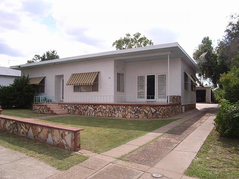 14 Hillvue Rd, Tamworth, NSW 2340 Property Details