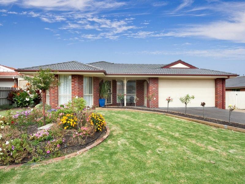24 Robin Hill Drive, Mornington, Vic 3931 Property Details