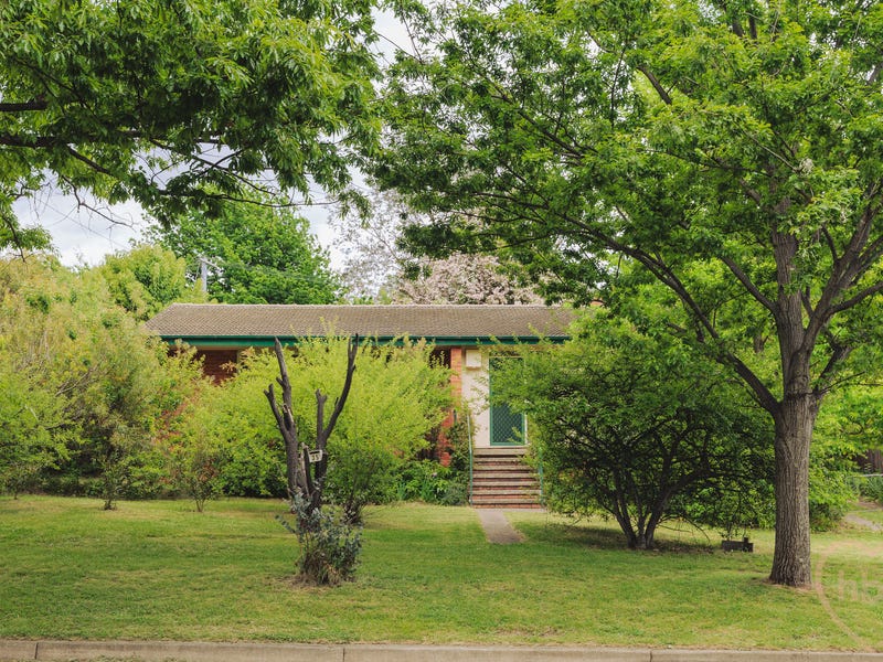 35 Longstaff Street, Lyneham, ACT 2602 Property Details