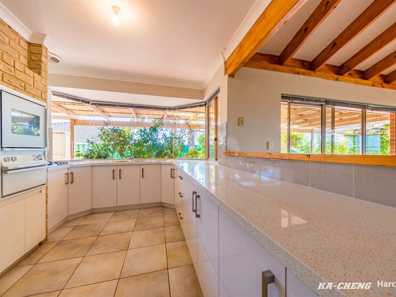 70 The Avenue, Alexander Heights, WA 6064