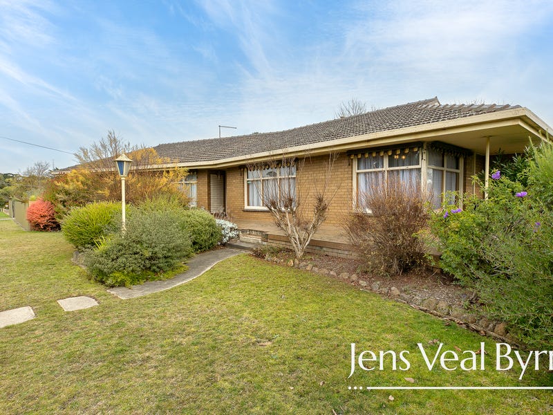 3 Cardwell Street, Alfredton, Vic 3350 Property Details