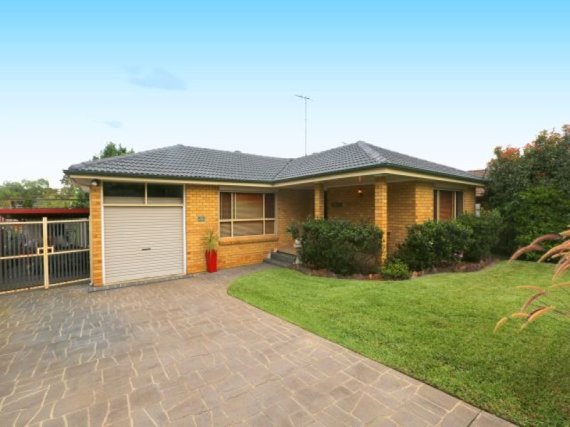 50 Denman Road, Hall, NSW 2198
