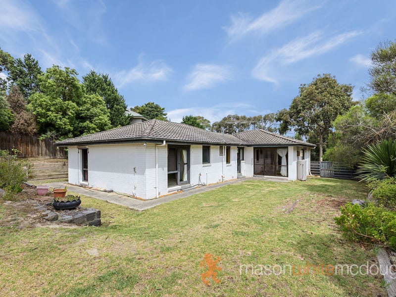 25 Bannons Lane, Yarrambat, Vic 3091 Property Details