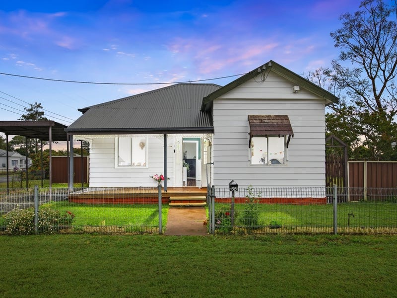 35 Edgeworth Street, Cessnock, NSW 2325 Property Details