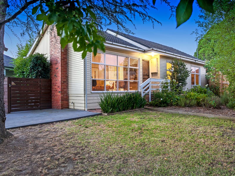 2 Walmer Street, Ringwood, Vic 3134 Property Details