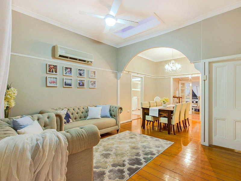 10 Park Street, Ipswich, Qld 4305 Property Details