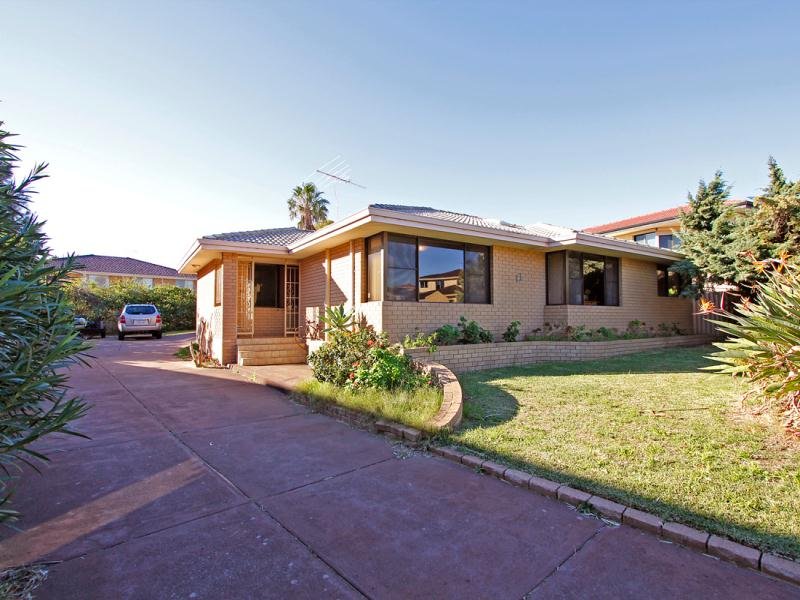 11 Amity Boulevard, Coogee, WA 6166 Property Details