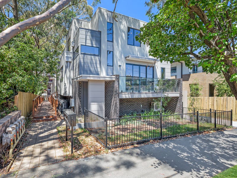 1/15 Station Street, Blackburn, Vic 3130 Townhouse for Sale
