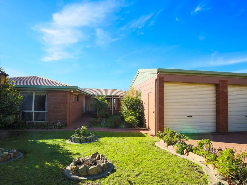 44 Fullarton Drive, Paynesville, Vic 3880 Property Details