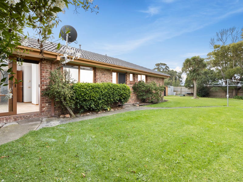 12 James Street, Lang Lang, VIC 3984 - realestate.com.au