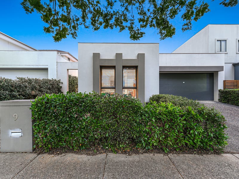 9 Hayman Street, Berwick, Vic 3806 Property Details