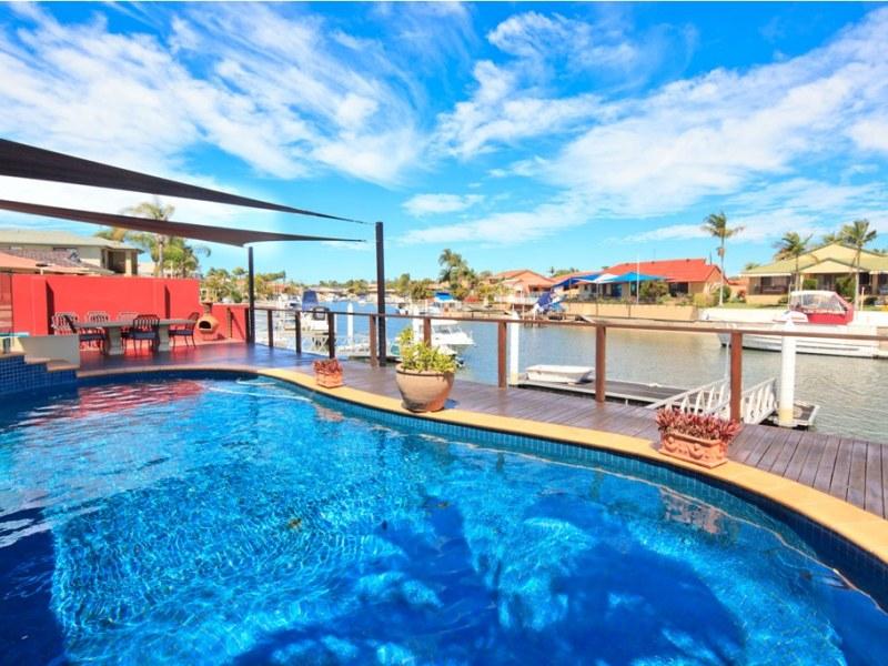 40 Seaspray Street, Paradise Point, Qld 4216