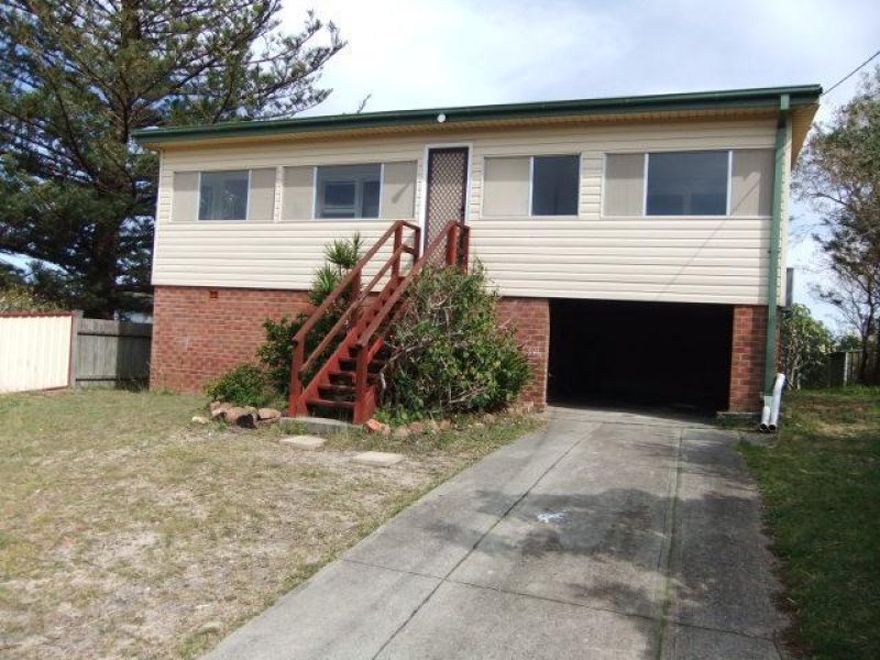 1 High Street, Fishermans Bay, NSW 2316