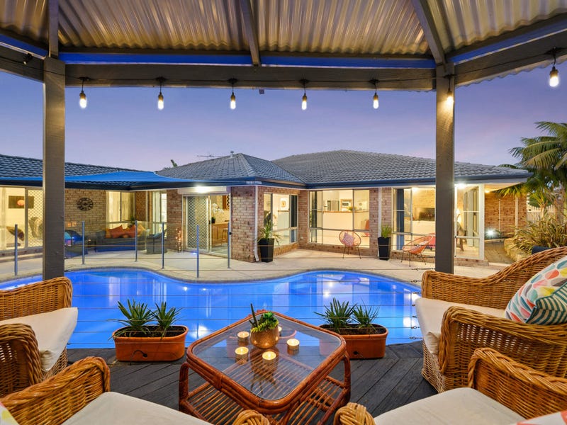 2 Oorama Court, Ocean Reef, WA 6027 House for Sale