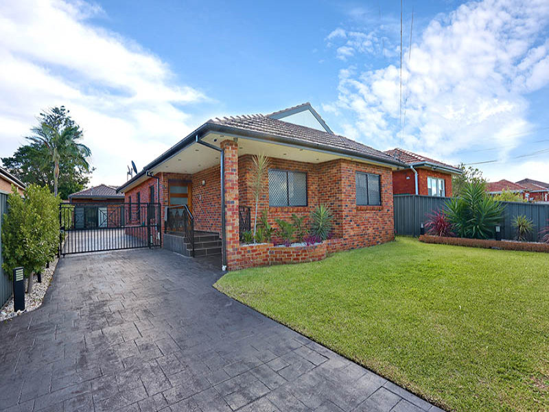 206 Noble Avenue, Greenacre, NSW 2190 Property Details